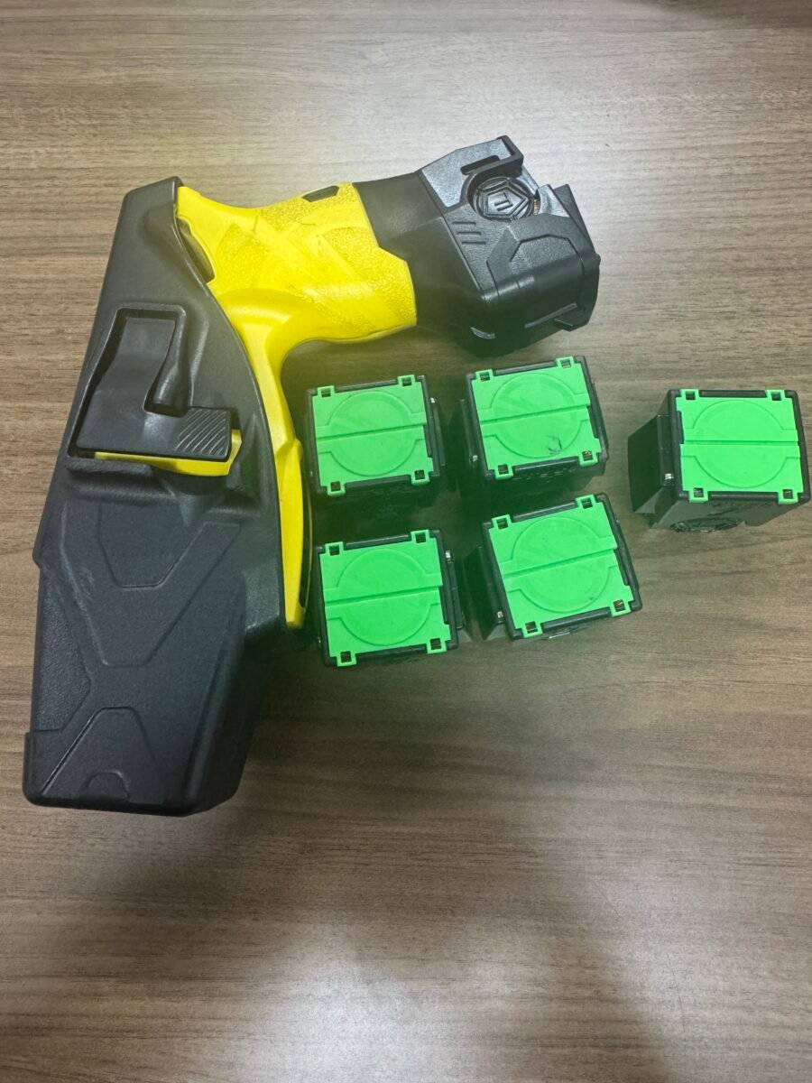 TASER® X26P Pre-owned Law Enforcement with brand new extended battery sleeve, holster, 6 cartridges