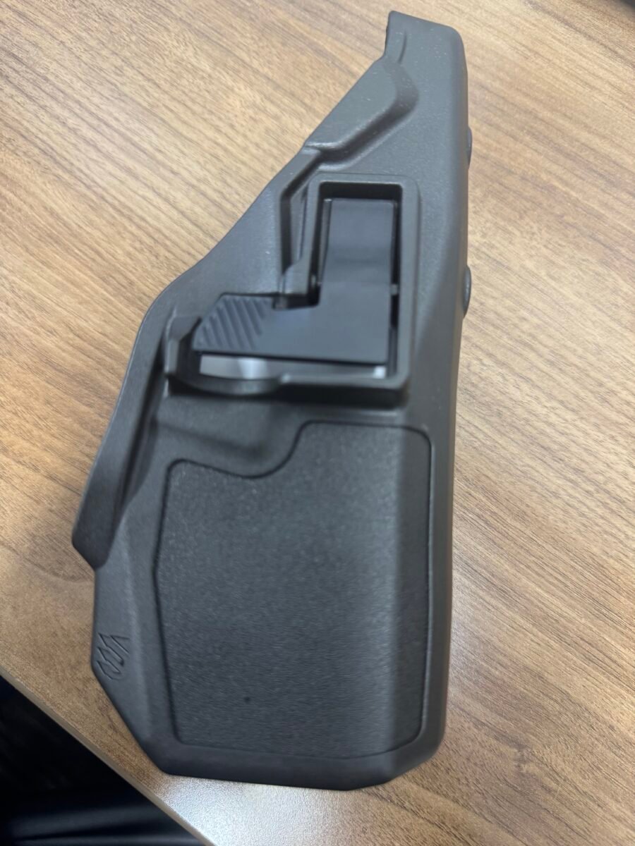 Taser 7CQ with holster, cartridges, battery, and free axon training course - Image 2