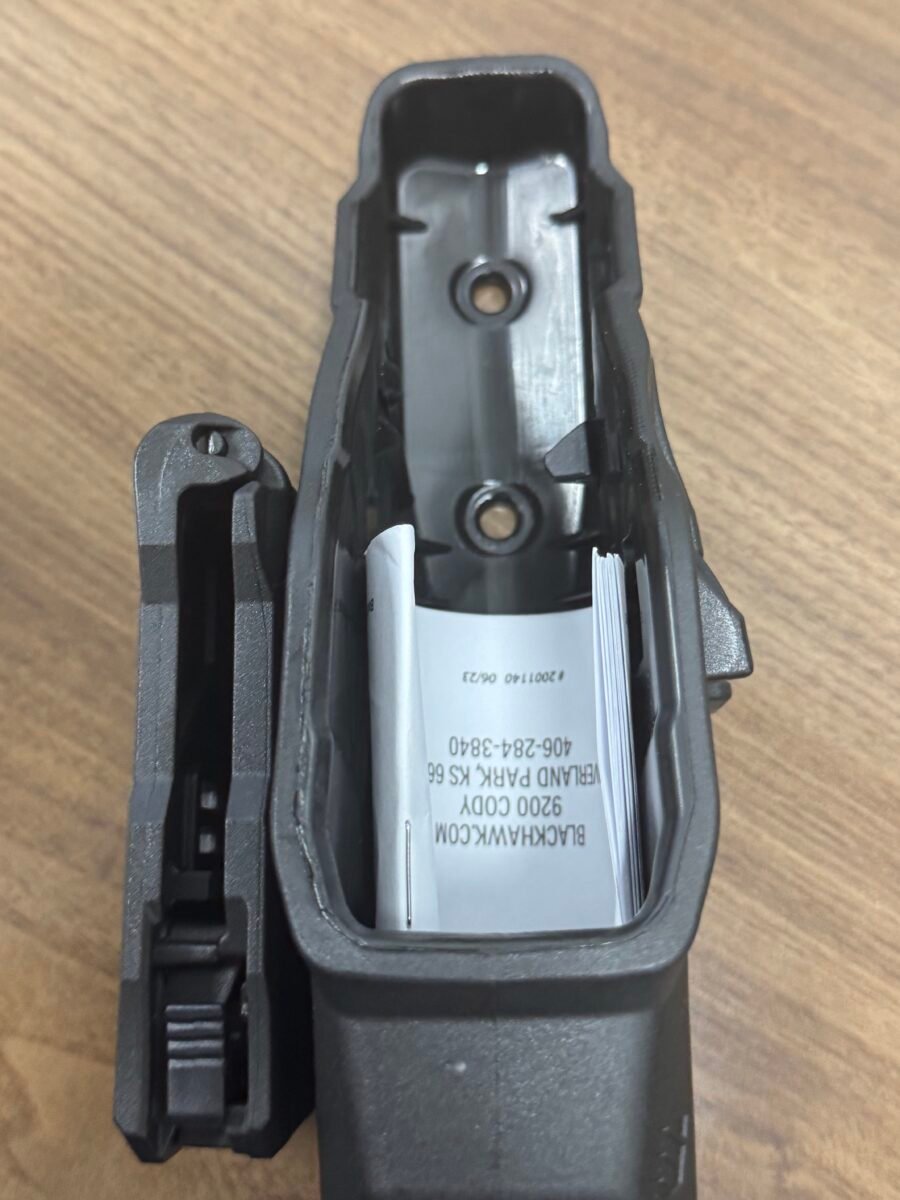Taser 7CQ with holster, cartridges, battery, and free axon training course - Image 4